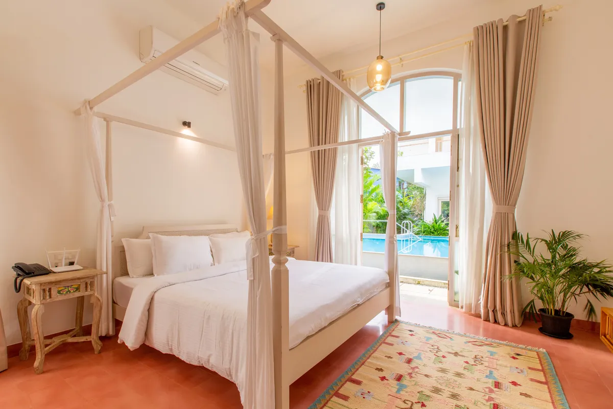 5 Bedroom Villa Bedroom Pool View